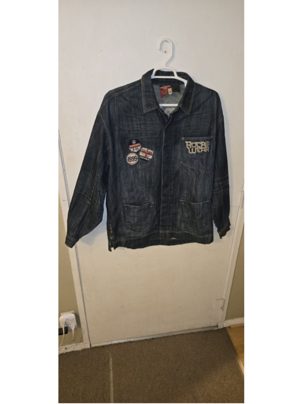 Vintage RocaWear Men’s Y2K Denim Blue Jean Jacket XL Embroidered Patches